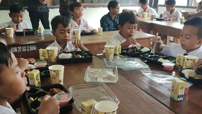 Program Makan Bergizi Gratis: Anggarkan Rp 10.000 per Orang