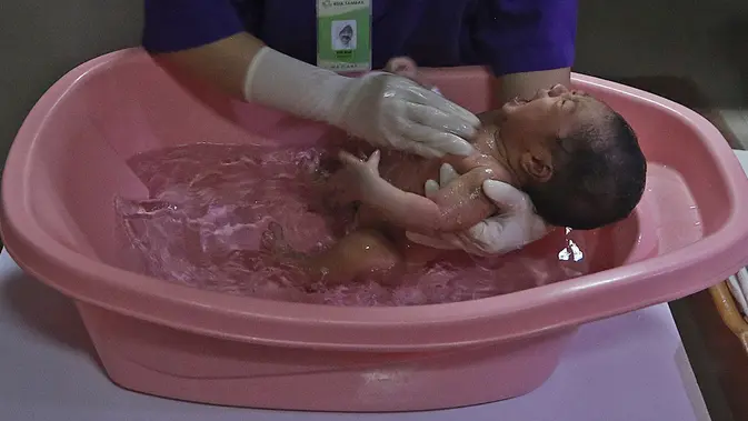 Lepas Tekanan Menjadi Ibu Sempurna untuk Hubungan Harmonis dengan Bayi