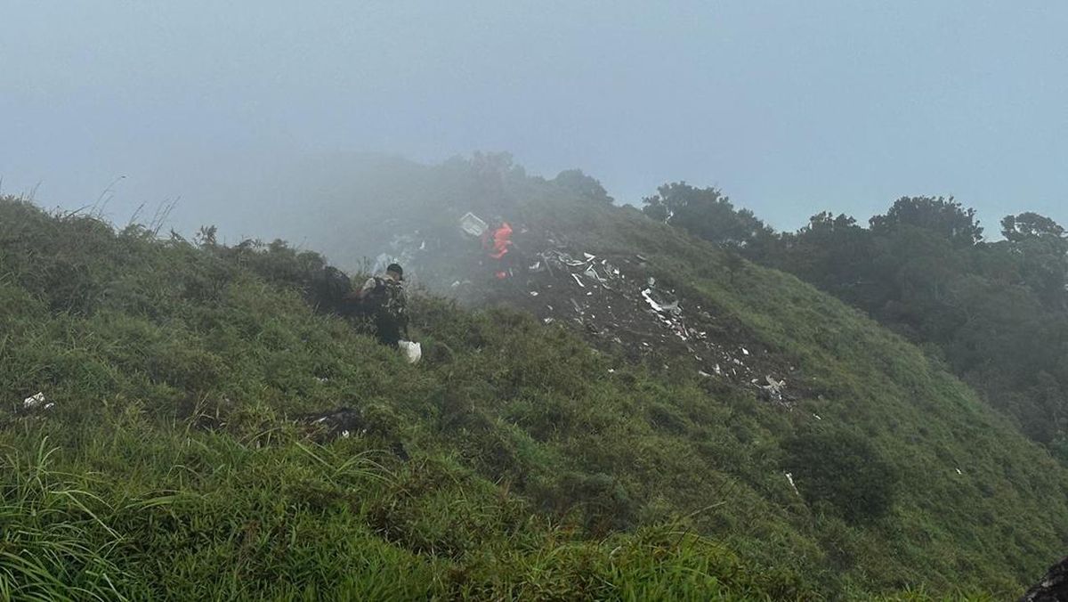 Pencarian Korban Pesawat ATR 42-500 Terkendala oleh Kabut dan Hujan