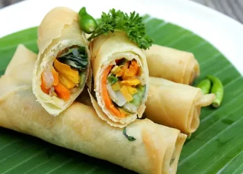 Resep dan Tips Membuat Spring Roll Renyah Sempurna untuk Camilan Pesta