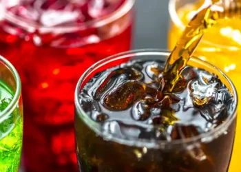 8 Minuman yang Harus Dihindari di Pagi Hari untuk Kesehatan Pencernaan